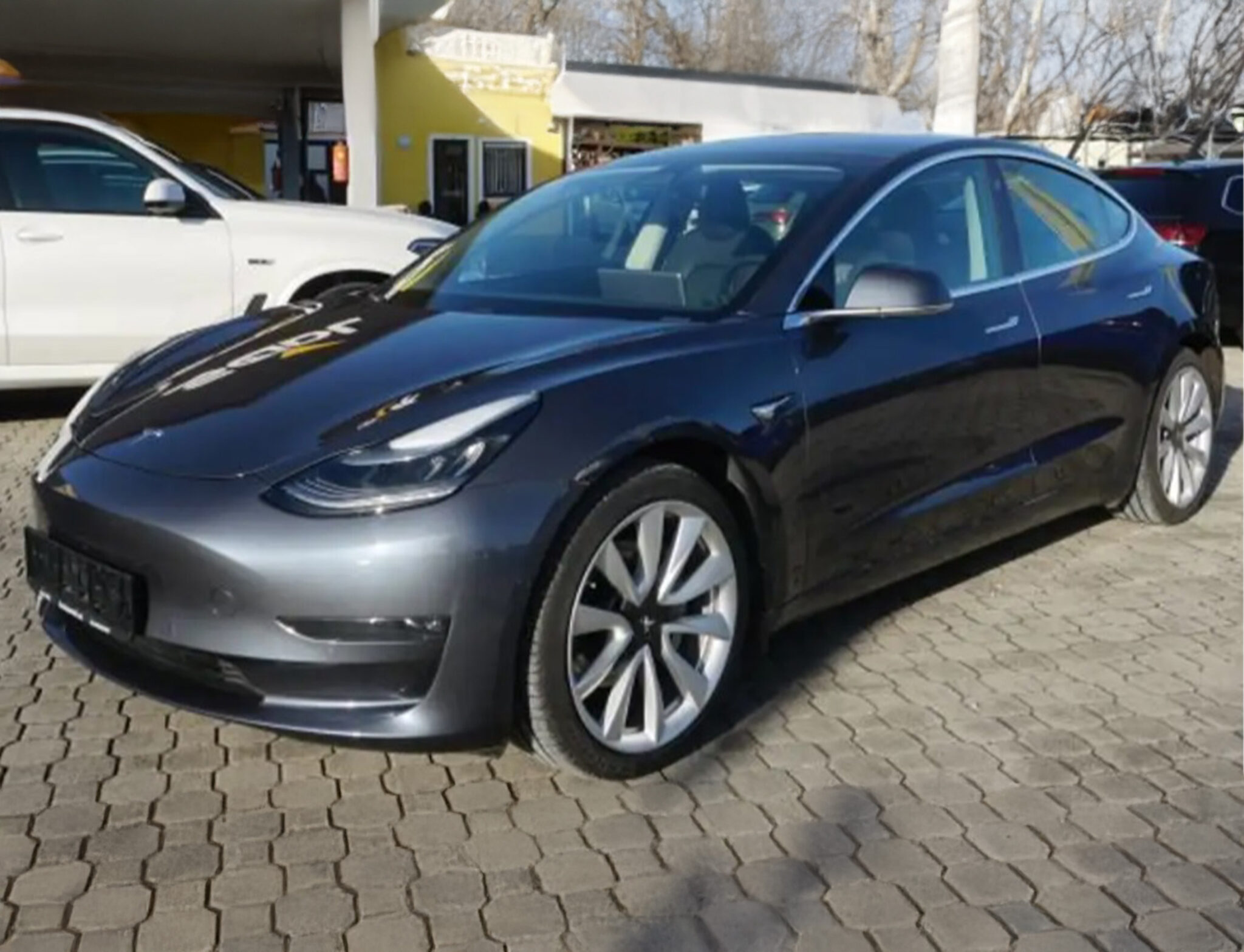 tesla3